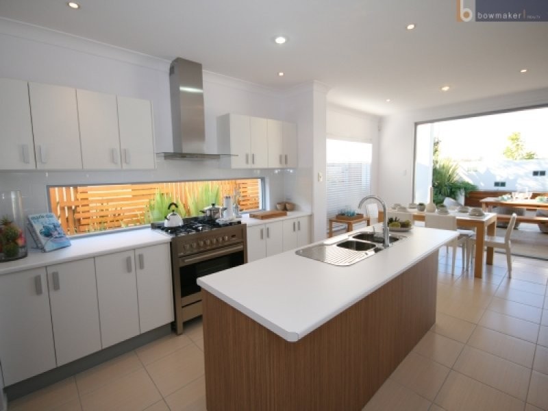 32 Elkington Circuit, North Lakes QLD 4509