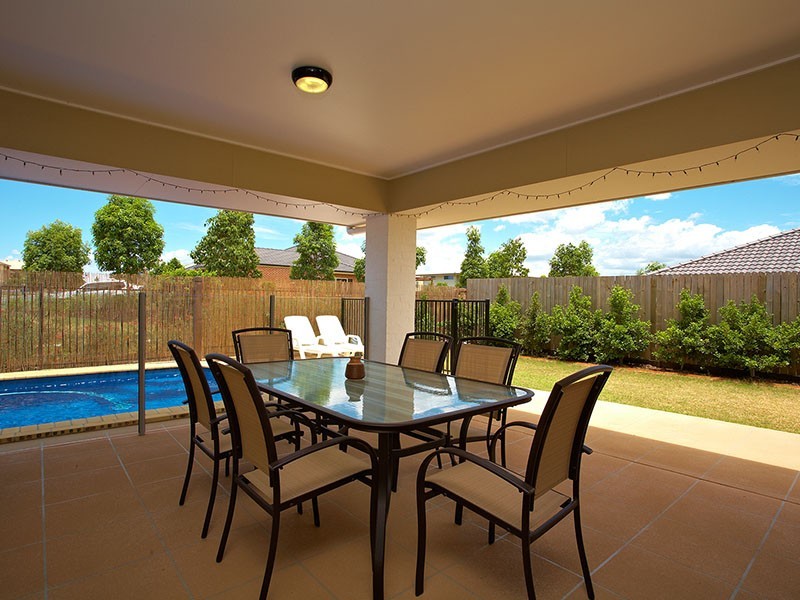 12 Silkpod Court, North Lakes QLD 4509
