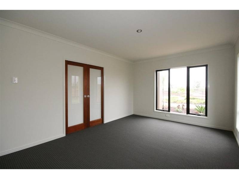 9 Klien Circuit, North Lakes QLD 4509