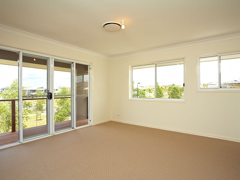 1 Lester Place, North Lakes QLD 4509