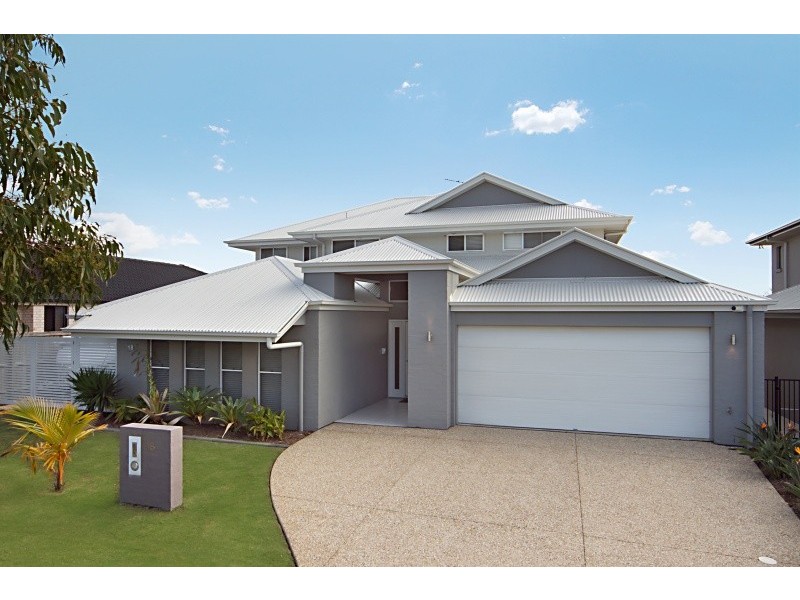 18 Kowari Crescent, North Lakes QLD 4509