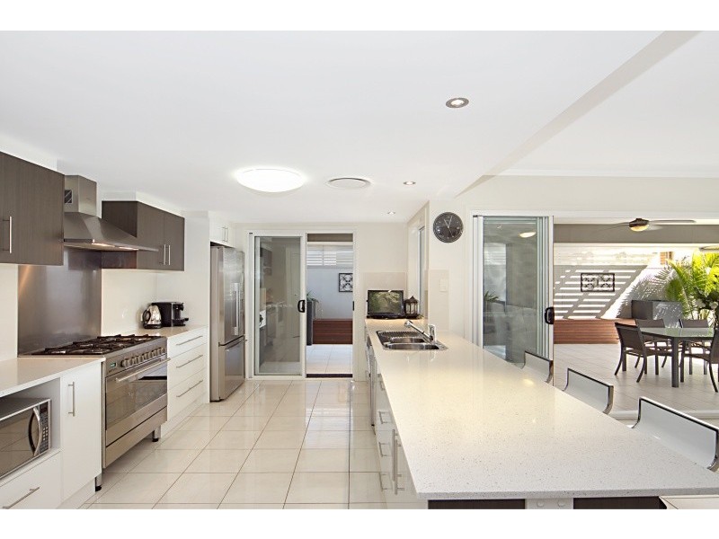 18 Kowari Crescent, North Lakes QLD 4509
