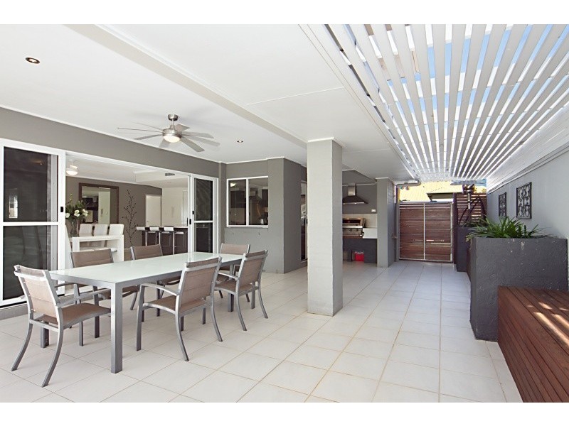 18 Kowari Crescent, North Lakes QLD 4509