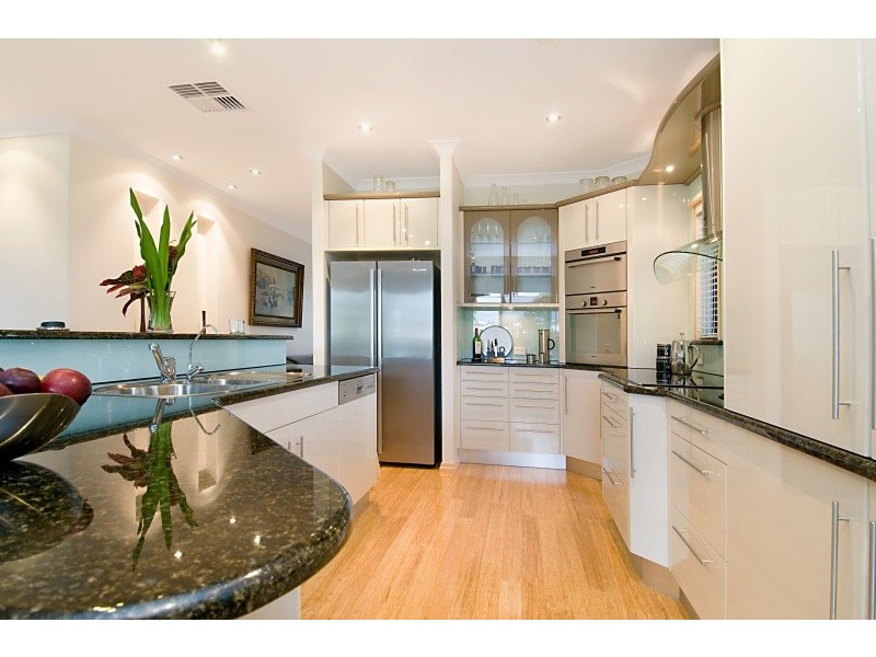 16 Senior Close, North Lakes QLD 4509
