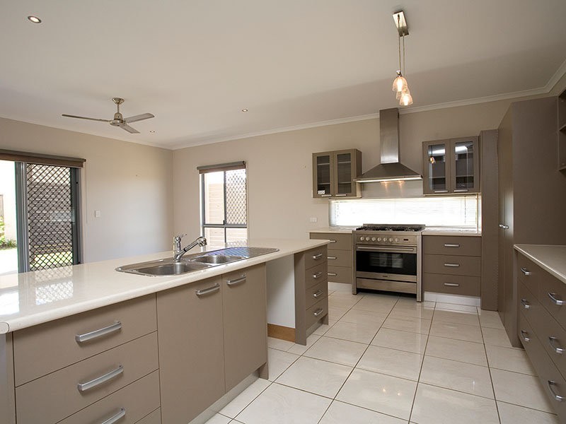 23 Elkington Circuit, North Lakes QLD 4509