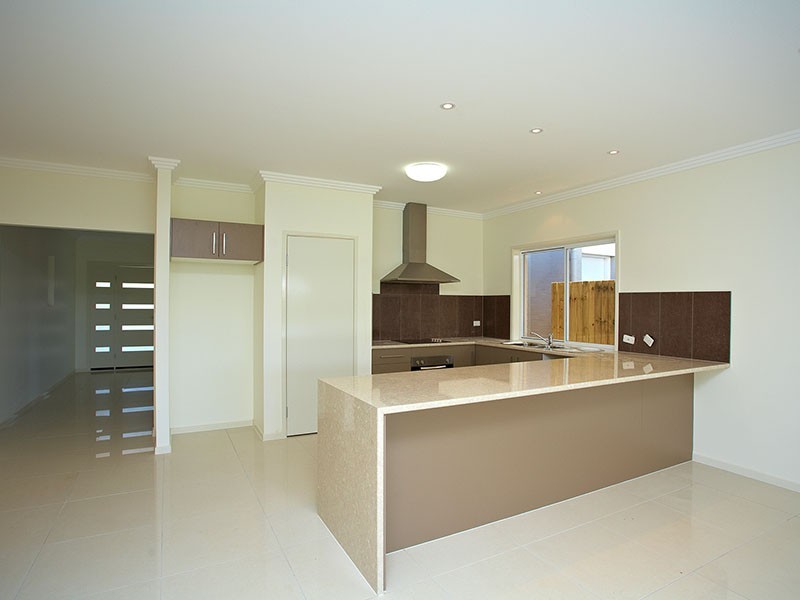 16 Astley Parade, North Lakes QLD 4509