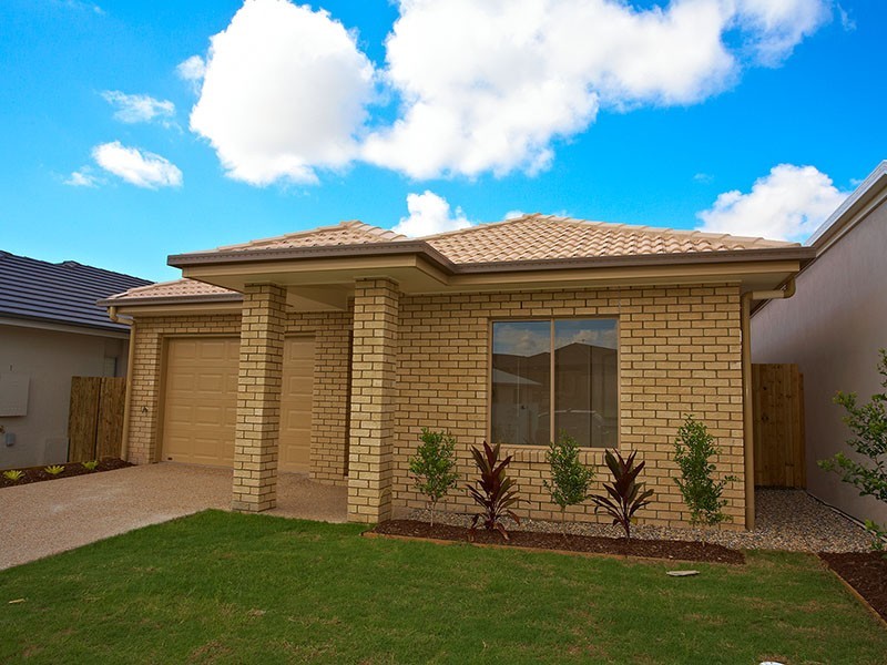 11 Calder Street, North Lakes QLD 4509