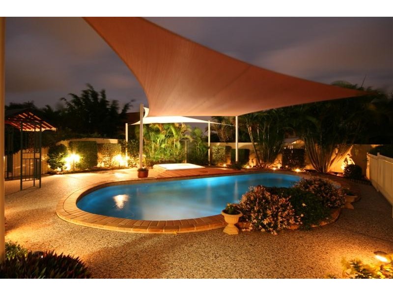 69 Castle Hill Drive, Murrumba Downs QLD 4503