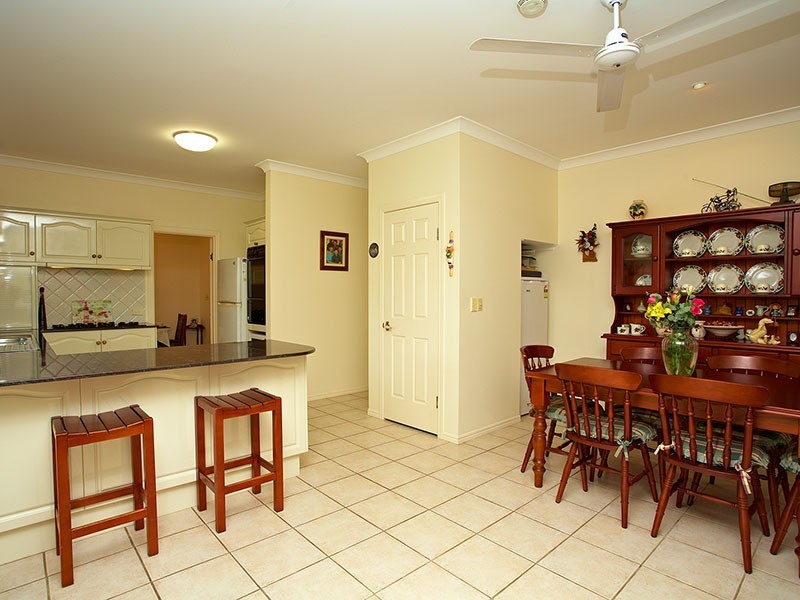 69 Castle Hill Drive, Murrumba Downs QLD 4503