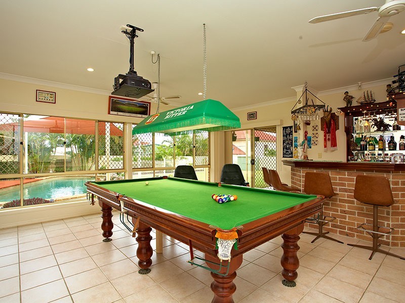 69 Castle Hill Drive, Murrumba Downs QLD 4503