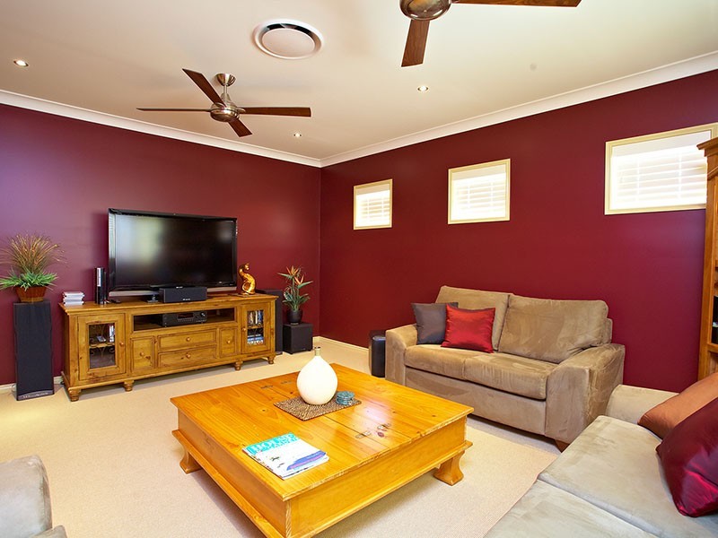 5 Hobby Court, Mango Hill QLD 4509