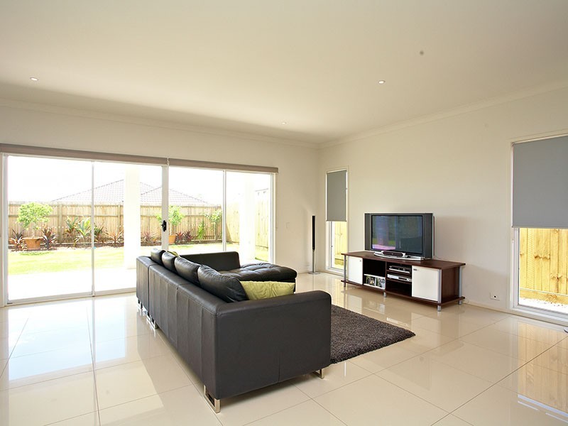 10 Carmody Parade, North Lakes QLD 4509