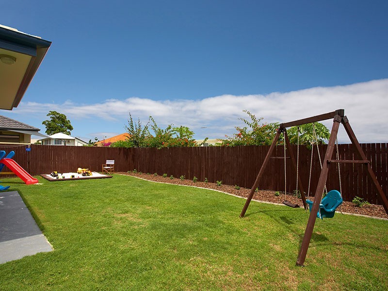 7 Thomson Close, North Lakes QLD 4509