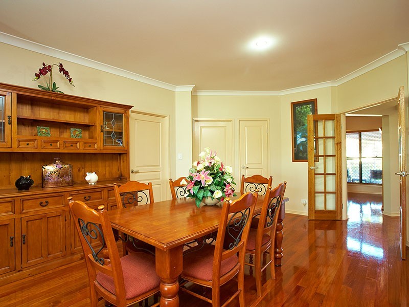 16 Hoya Close, North Lakes QLD 4509