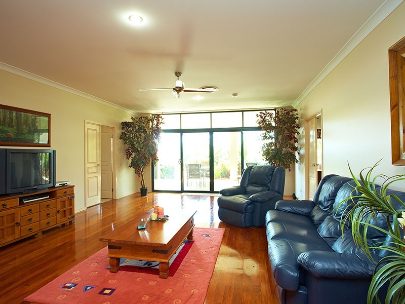 16 Hoya Close, North Lakes QLD 4509