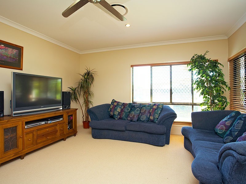 16 Hoya Close, North Lakes QLD 4509