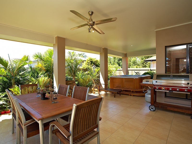 16 Hoya Close, North Lakes QLD 4509