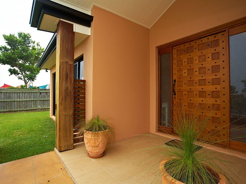 1 Appleby Close, North Lakes QLD 4509