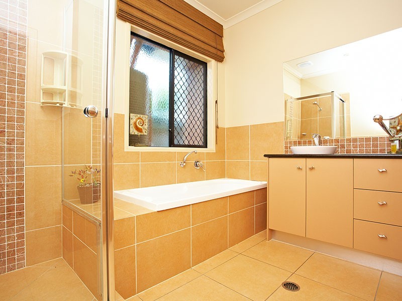 1 Appleby Close, North Lakes QLD 4509