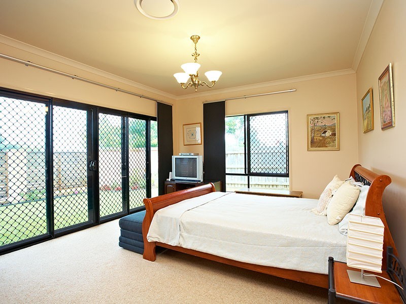 1 Appleby Close, North Lakes QLD 4509