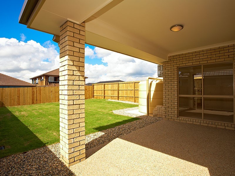 11 Calder Street, North Lakes QLD 4509
