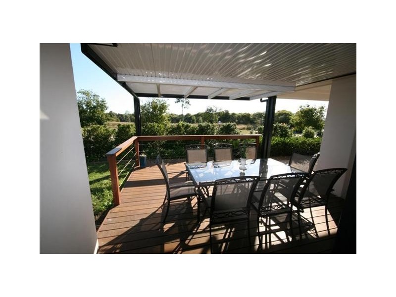 33 Dotterel Crescent, North Lakes QLD 4509