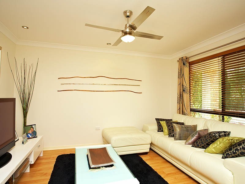 10 Peron Crescent, North Lakes QLD 4509