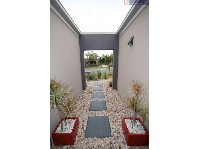 40 Marsh Parade, North Lakes QLD 4509