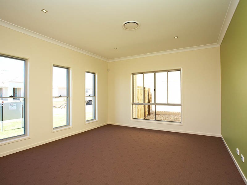 12 Parkway Crescent, Murrumba Downs QLD 4503