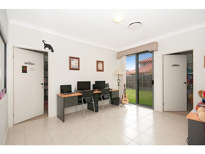 8 Pandorea Circuit, North Lakes QLD 4509