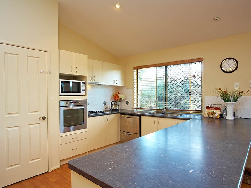 6 Hansford Street, North Lakes QLD 4509