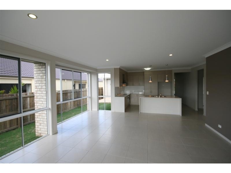 12 Hare Street, North Lakes QLD 4509