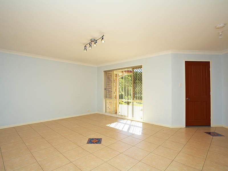 2 Kalamunda Street, North Lakes QLD 4509