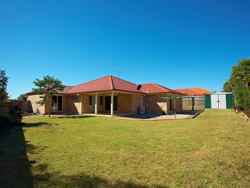 2 Kalamunda Street, North Lakes QLD 4509