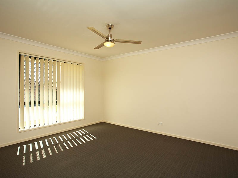5 Knox, North Lakes QLD 4509