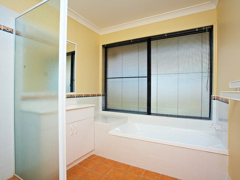 16 Pelican Close, Mango Hill QLD 4509