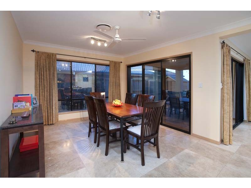 8 Byfield Street, North Lakes QLD 4509