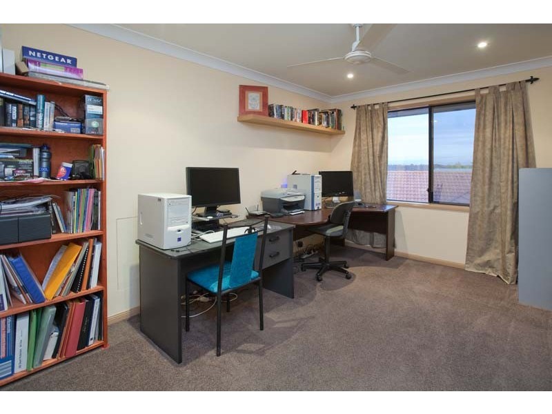 8 Byfield Street, North Lakes QLD 4509