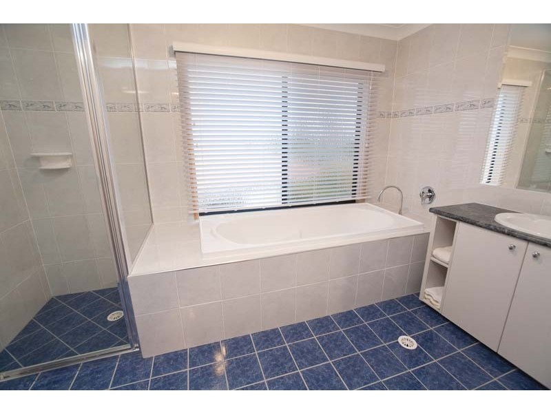 8 Byfield Street, North Lakes QLD 4509