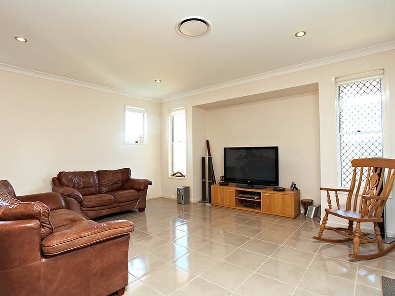 53 Dusky Street, North Lakes QLD 4509