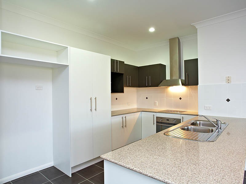 17 Rawlins Crescent, North Lakes QLD 4509