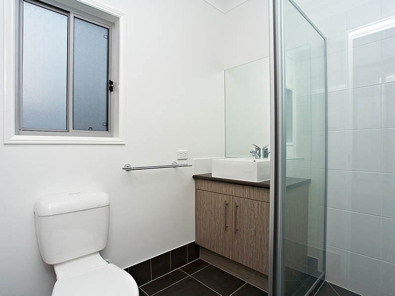 17 Rawlins Crescent, North Lakes QLD 4509