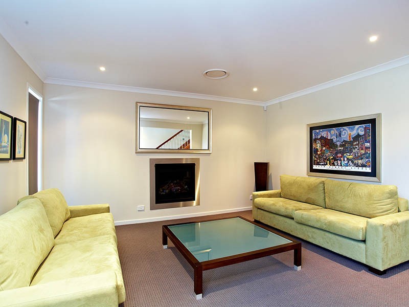 34 Kurrajong Circuit, North Lakes QLD 4509