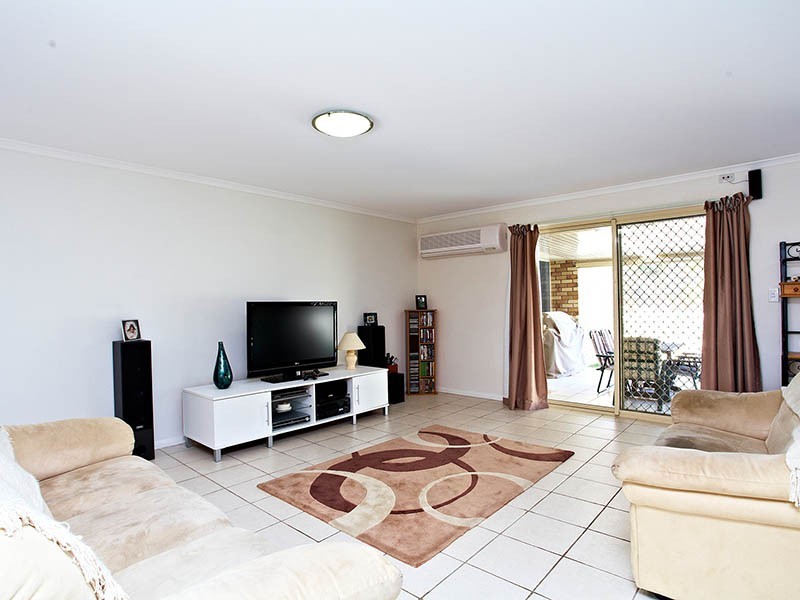 4 Kalamunda Street, North Lakes QLD 4509