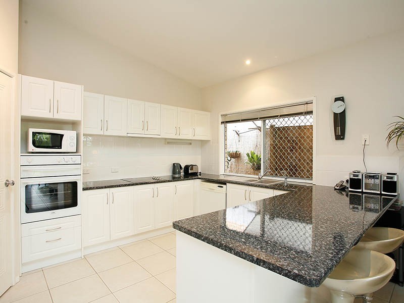 27 Cottonwood Circuit, North Lakes QLD 4509
