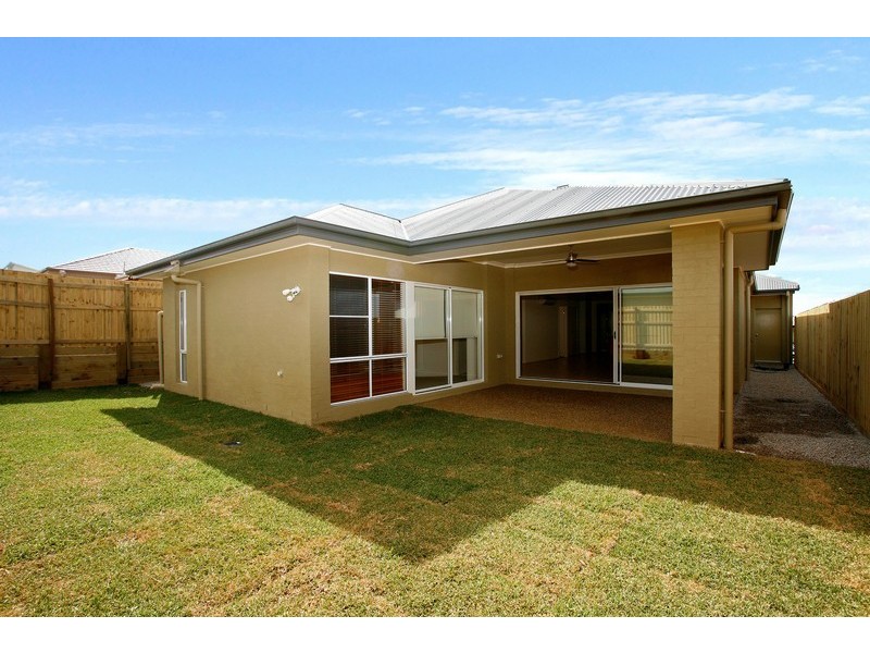 5 Player Street, North Lakes QLD 4509