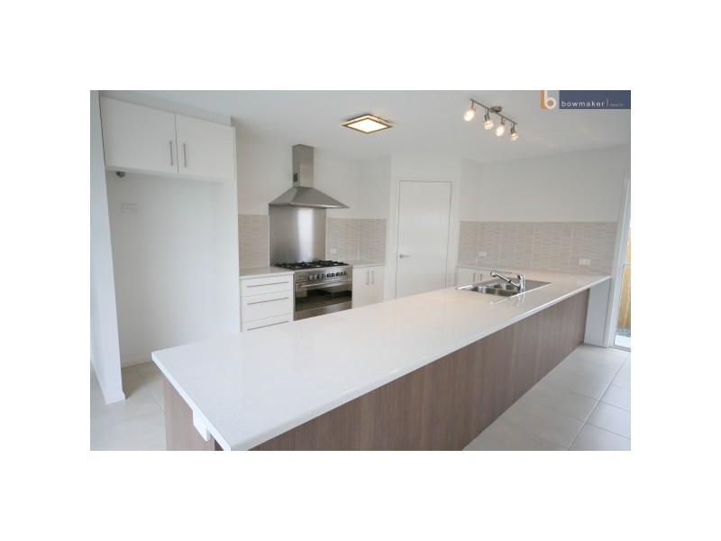 16 Warabi Crescent, North Lakes QLD 4509