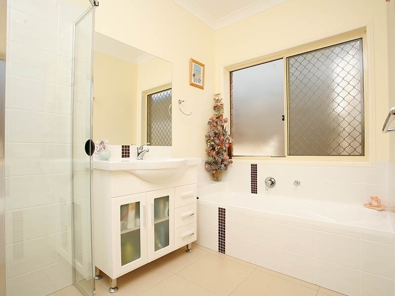 11 Capparis Street, North Lakes QLD 4509