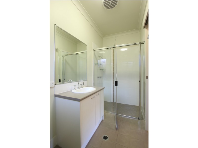 63 Cottonwood Circuit, North Lakes QLD 4509