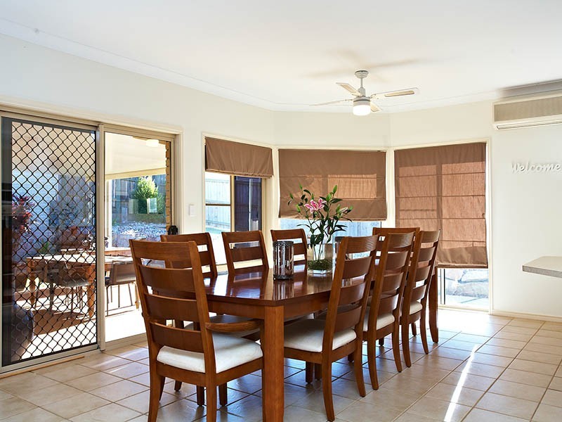 8 Peron Crescent, North Lakes QLD 4509